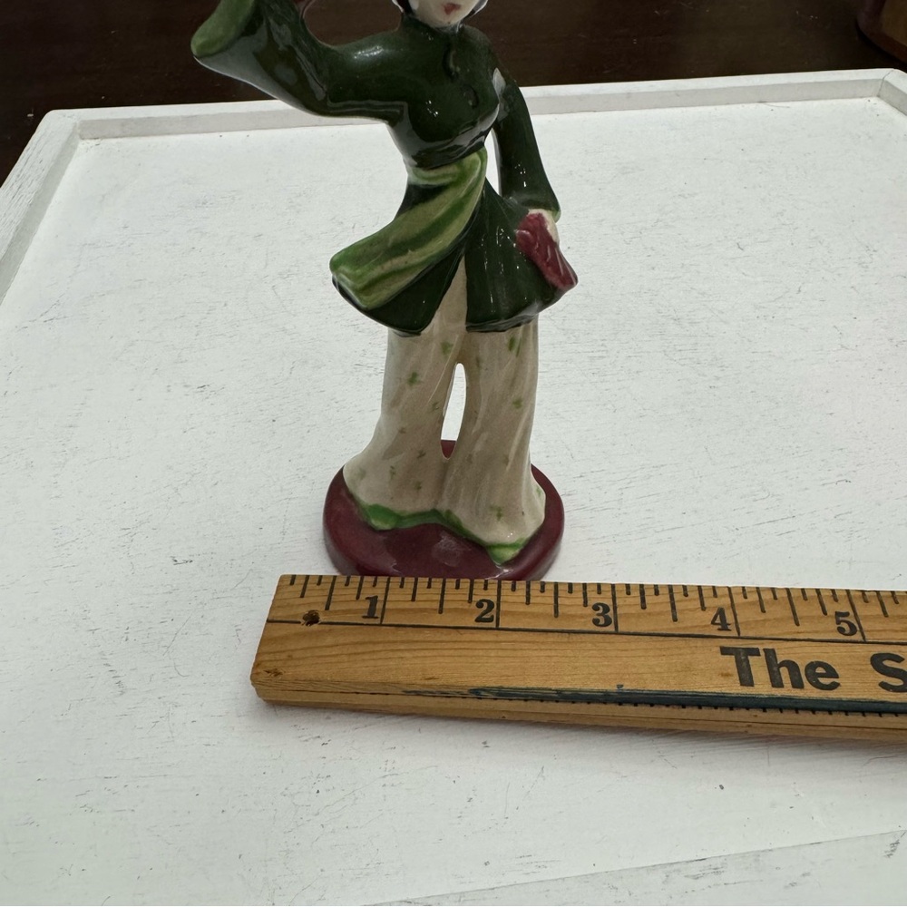 Stamped Copyright Laurel Japan Ceramic Dancer Figurine Cultural Dress Vintage Gl - Picture 11 of 12